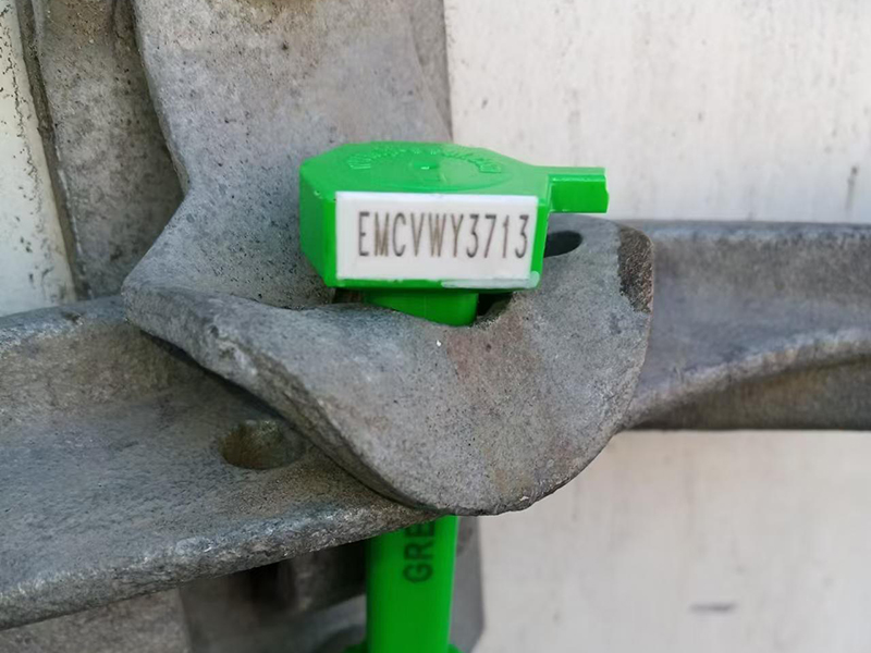 Photo of magnesium ingot packing